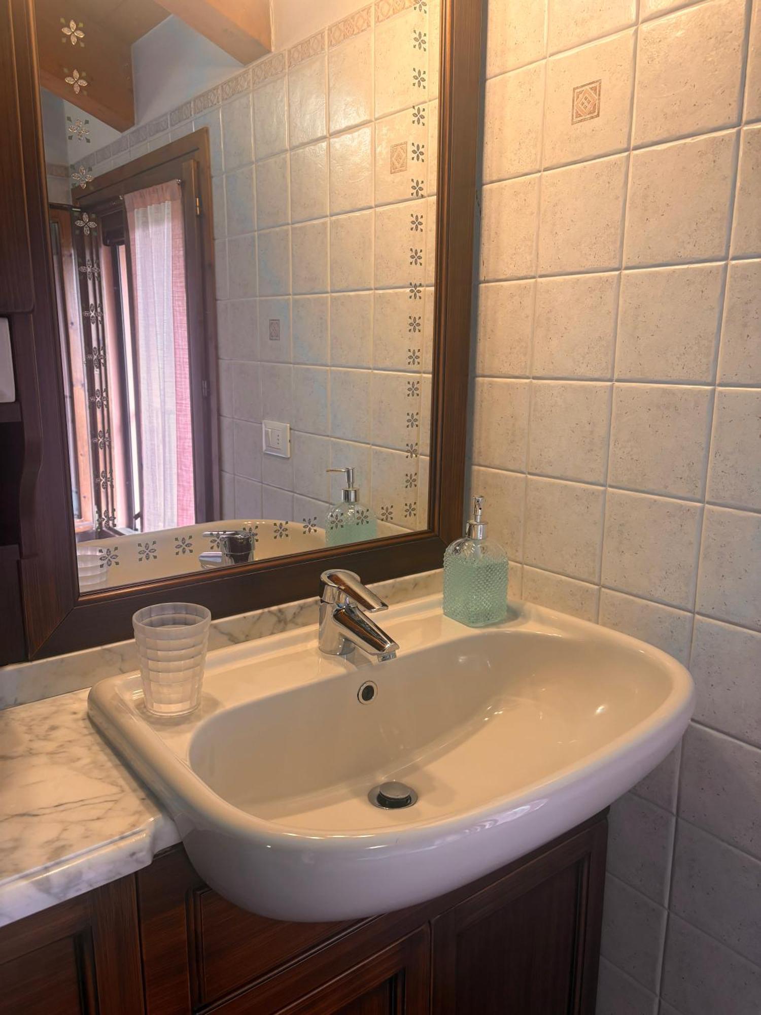 Casa Quarto Di Luna Quarto Inferiore ภายนอก รูปภาพ